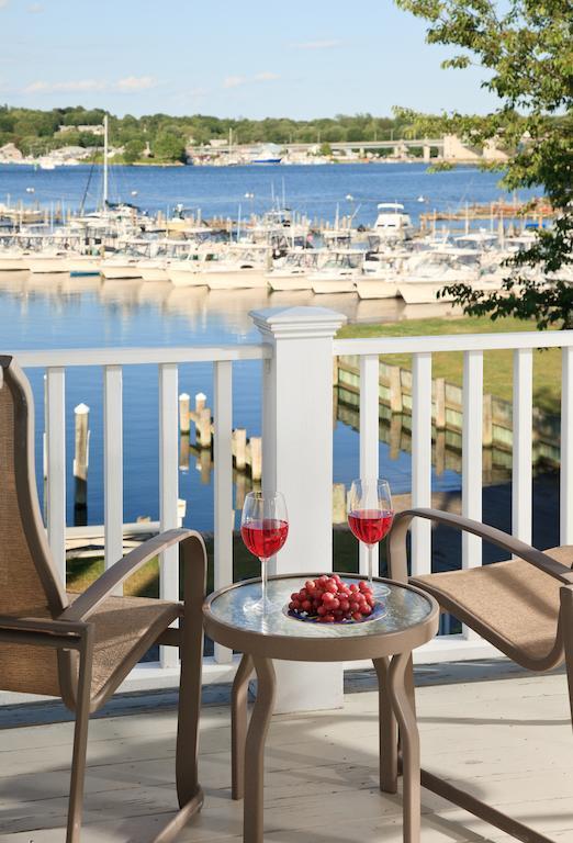 Inn At Harbor Hill Marina 니안틱 객실 사진