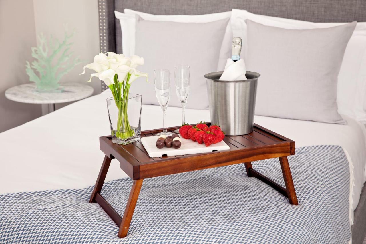 Inn At Harbor Hill Marina 니안틱 외부 사진